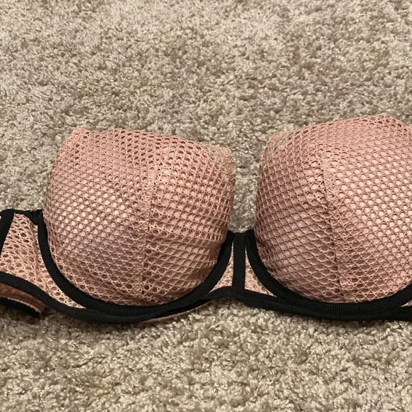 VS bra 36d - Picture 6 of 6